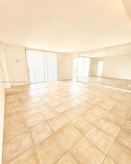 706-13499 Biscayne Blvd, NORTH MIAMI, FL, 33181-2043 | Card Image