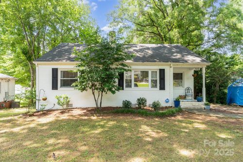 709 Fugate Ave, Charlotte, NC, 28205-7009 | Card Image