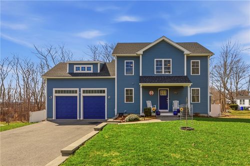 3 Rego Ave, Bristol, RI, 02809-3809 | Card Image