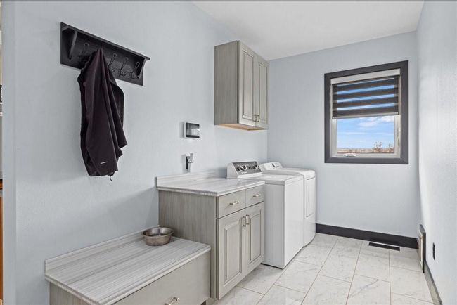 7126 Skycrest Dr, House other with 5 bedrooms, 3 bathrooms and null parking in Billings MT | Image 12