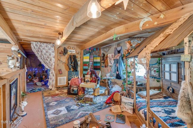 205 Helton Hollow Road, House other with 3 bedrooms, 1 bathrooms and null parking in Eidson TN | Image 23