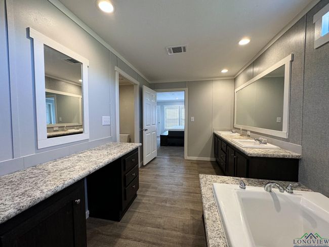 39 County Road 1206, House other with 3 bedrooms, 2 bathrooms and null parking in Daingerfield TX | Image 16