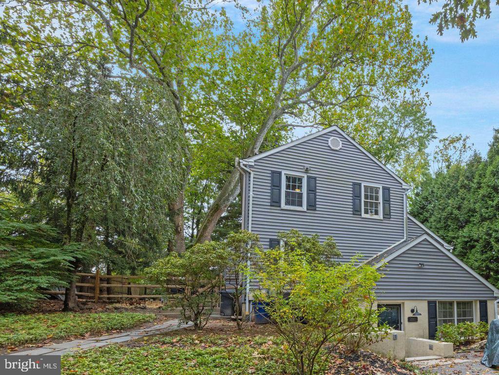 Darby Creek Rd, Havertown, PA 19083