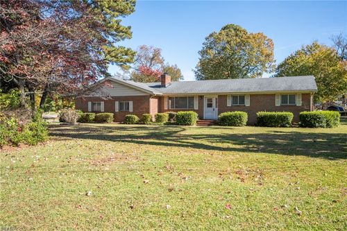 2409 Twin Lake Rd, Virginia Beach, VA, 23454-1707 | Card Image