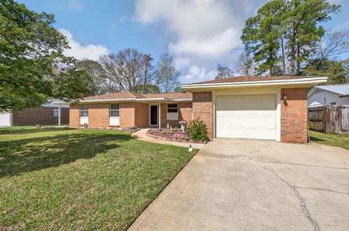 323 Pontevedra Lane, Niceville, FL, 32578 | Card Image