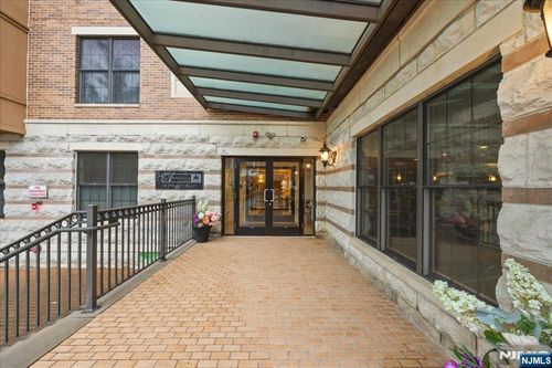 54 Polifly Rd, Hackensack, NJ, 07601-3290 | Card Image