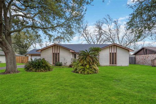 2612 Lake Park Dr, La Marque, TX, 77568-3725 | Card Image