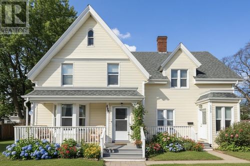 250-252 Central St, Summerside, PE, C1N3M4 | Card Image