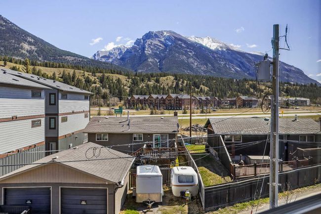 114 - 1330 1st Avenue, Townhouse with 4 bedrooms, 4 bathrooms and 2 parking in Canmore AB | Image 11