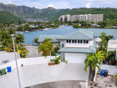 243 Ainahou St, Honolulu, HI, 96825-1512 | Card Image