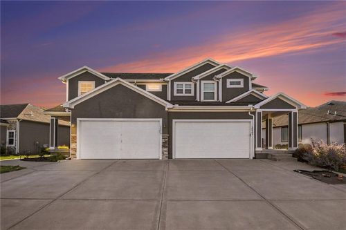 16439 Blair St, Gardner, KS, 66030-4801 | Card Image