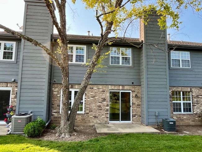 APT-115 - 11 Foxcroft Rd, Townhouse with 2 bedrooms, 2 bathrooms and 2 parking in Naperville IL | Image 6