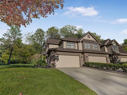 5206 Royal Vale Lane Lane, Dearborn, MI, 48126 | Card Image