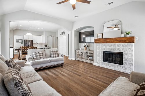 2808 Cascade Cove Dr, Little Elm, TX, 75068-7606 | Card Image