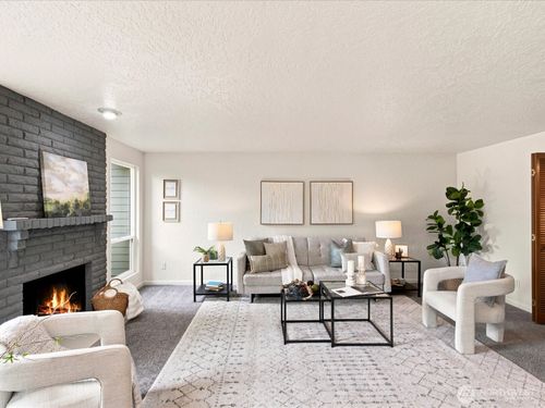 9c-12600 4th Ave W, Everett, WA, 98204-6431 | Card Image