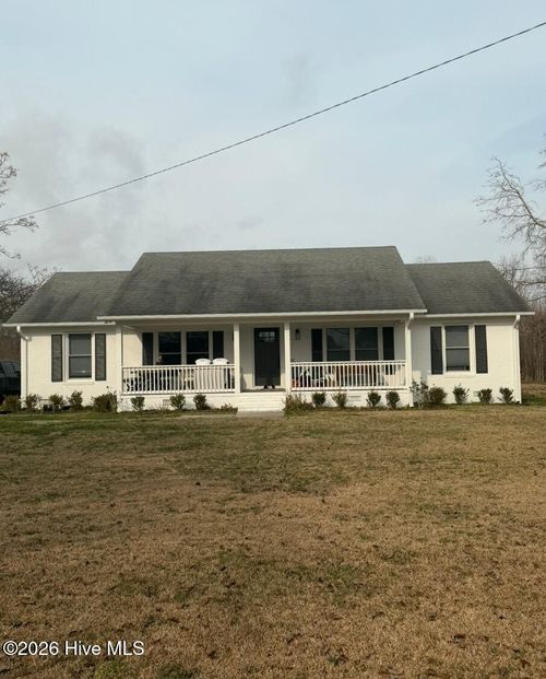 1036 Wells Town Rd, Teachey, NC, 28464-9632 | Card Image