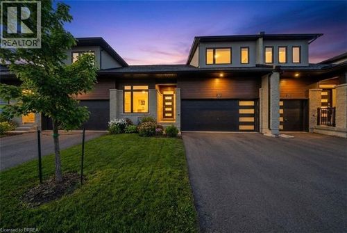 30 Bensley Lane, Hamilton, ON, L9C0E7 | Card Image