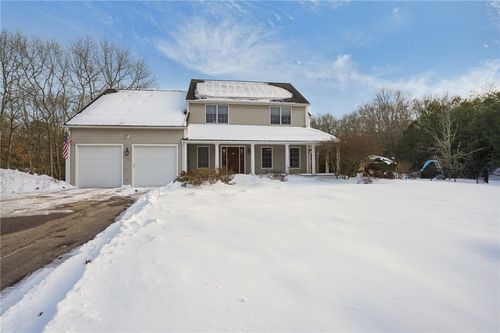142 Sand Plains Trl, South Kingstown, RI, 02879-4843 | Card Image