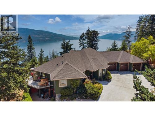 594 Mountain Dr, House with 2 bedrooms, 4 bathrooms and 3 parking in Vernon BC | Card Image
