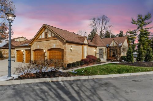 3336 Mansion Way, Columbus, OH, 43221-1573 | Card Image