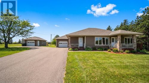 2495 Union Rd, Elmsdale, PE, C0B1K0 | Card Image