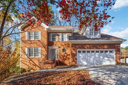 3477 Chinaberry Ln, Snellville, GA, 30039-7002 | Card Image