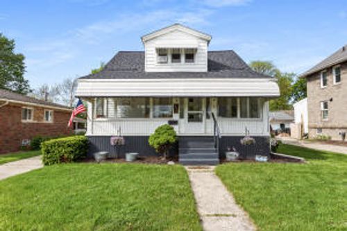 22713 Lanse St, Saint Clair Shores, MI, 48081-2617 | Card Image