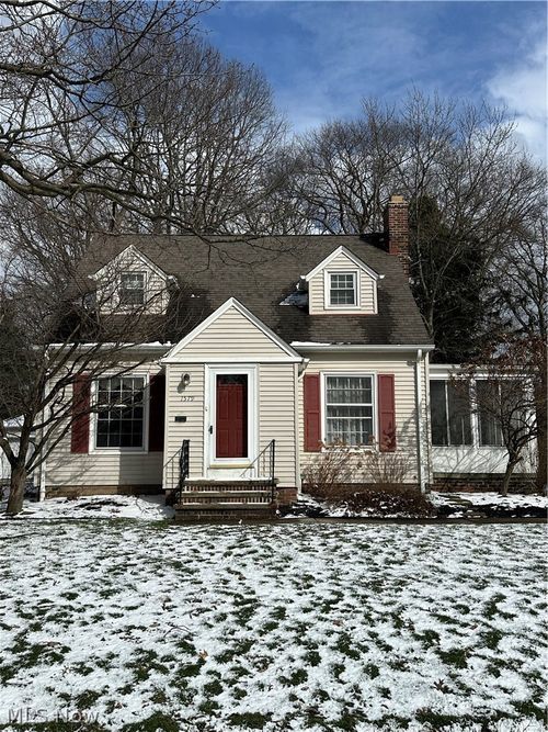 1579 Laclede Rd, South Euclid, OH, 44121-3011 | Card Image