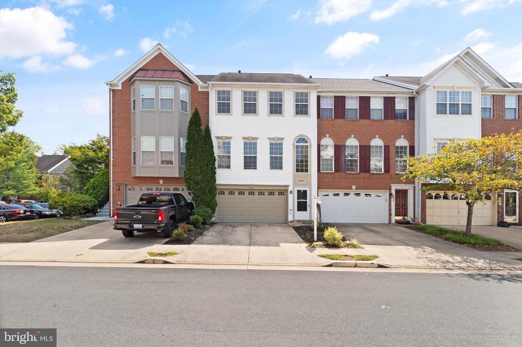 Hunter Creek Ln, Alexandria, VA 22315