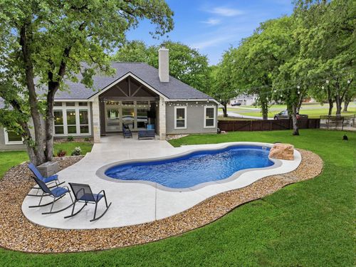 173 Bobby Lynn Dr, Adkins, TX, 78101-2775 | Card Image