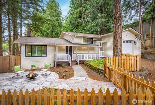 2873 Hi Crest Rd, Langley, WA, 98260-9768 | Card Image
