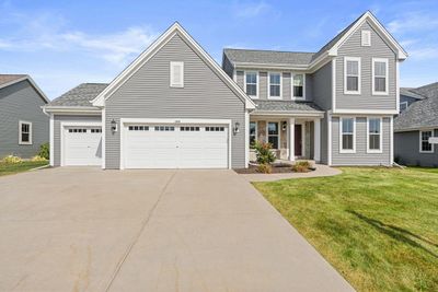 1414 Bluestem Trail, House other with 4 bedrooms, 2 bathrooms and null parking in OCONOMOWOC WI | Image 1