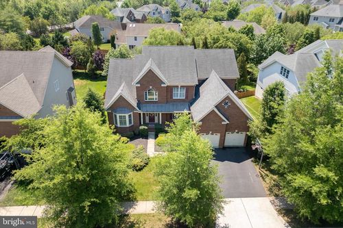 15709 Tanning House Pl, HAYMARKET, VA, 20169-8121 | Card Image