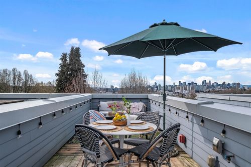 1688 Mclean Dr, Vancouver, BC, V5L3P3 | Card Image
