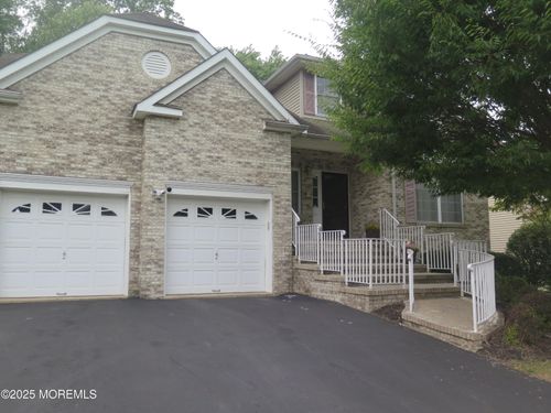 108 Scarborough Way, Marlboro, NJ, 07746-2451 | Card Image