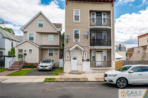 120 4th Ave, East Orange, NJ, 07017-4852 | Card Image