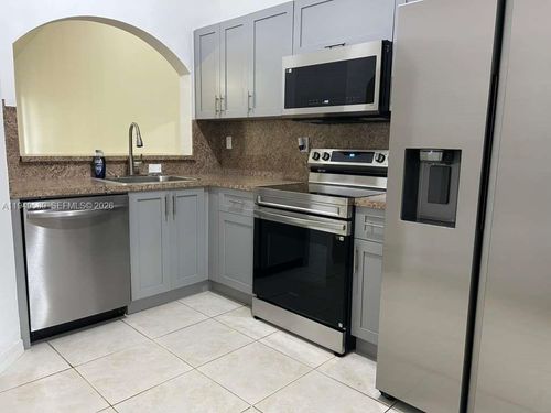 203-49-2911 Se 13th Ave, Homestead, FL, 33035 | Card Image