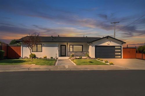 7947 Serena Ct, Dublin, CA, 94568-1418 | Card Image