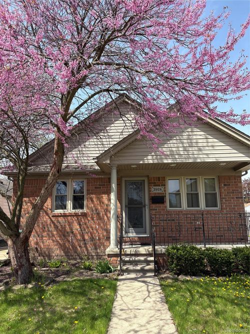 3928 Jackson Street, Dearborn Heights, MI, 48125 | Card Image