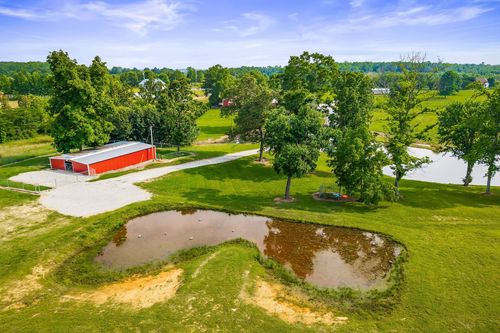3510 Bybee Branch Rd, McMinnville, TN, 37110-4729 | Card Image
