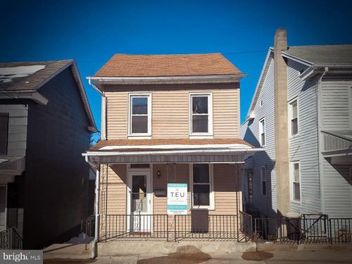 1227 Pulaski Ave, COAL TOWNSHIP, PA, 17866-3817 | Card Image