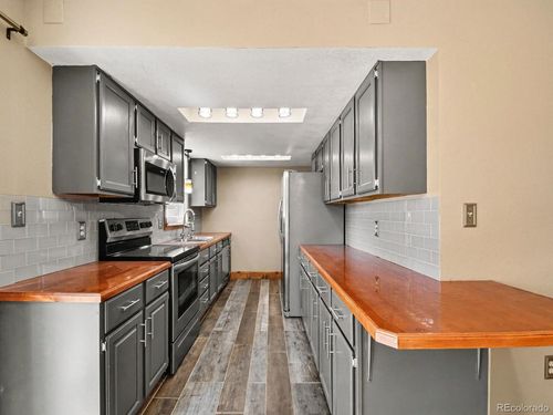 928 Torrey Pine Pl, Loveland, CO, 80538-3317 | Card Image