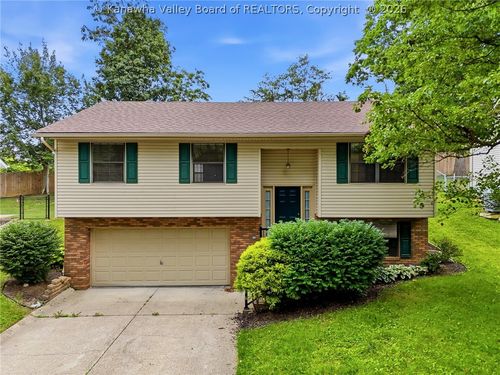 2 Dogwood Pl, Huntington, WV, 25705-3465 | Card Image