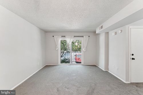 370 Saybrook Ln, WALLINGFORD, PA, 19086-6761 | Card Image