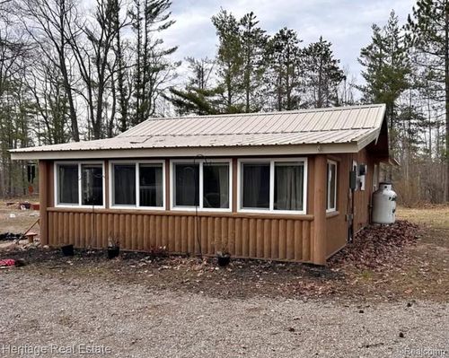 10936 Old State Rd, Johannesburg, MI, 49751 | Card Image