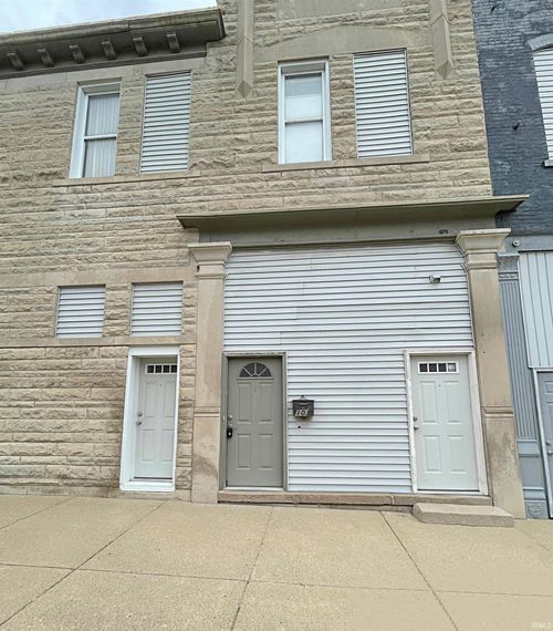 10 1/2 E Vincennes St, Linton, IN, 47441-1824 | Card Image