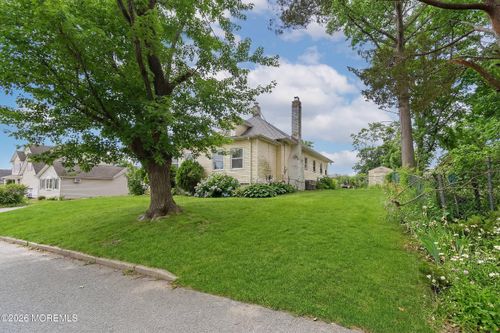 18 Central Ave, Toms River, NJ, 08753-6602 | Card Image
