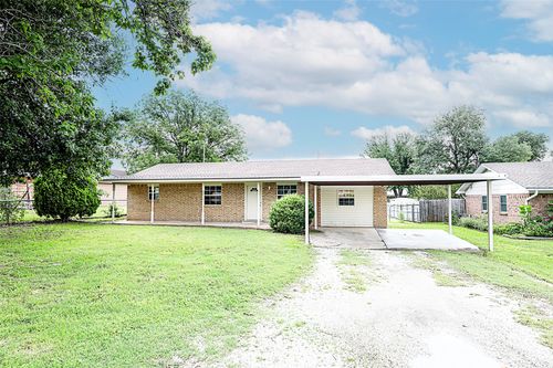 103 Wise St, Nocona, TX, 76255-3606 | Card Image