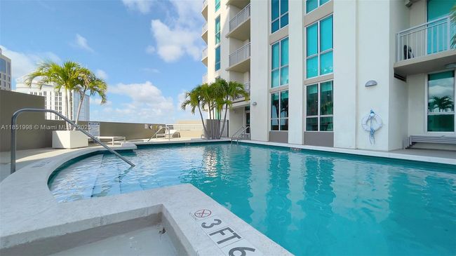 APT-1710 - 9055 Sw 73 Rd Ct, Condo with 2 bedrooms, 2 bathrooms and null parking in Pinecrest FL | Image 27