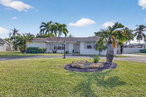 4690 Palo Verde Dr, Boynton Beach, FL, 33436-2910 | Card Image